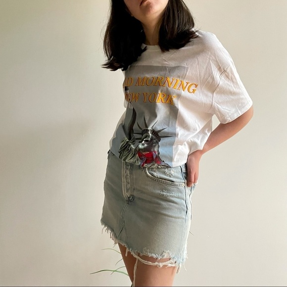 NWT AGOLDE Quinn High Rise Cutoff Denim Miniskirt 27 - Picture 3 of 16